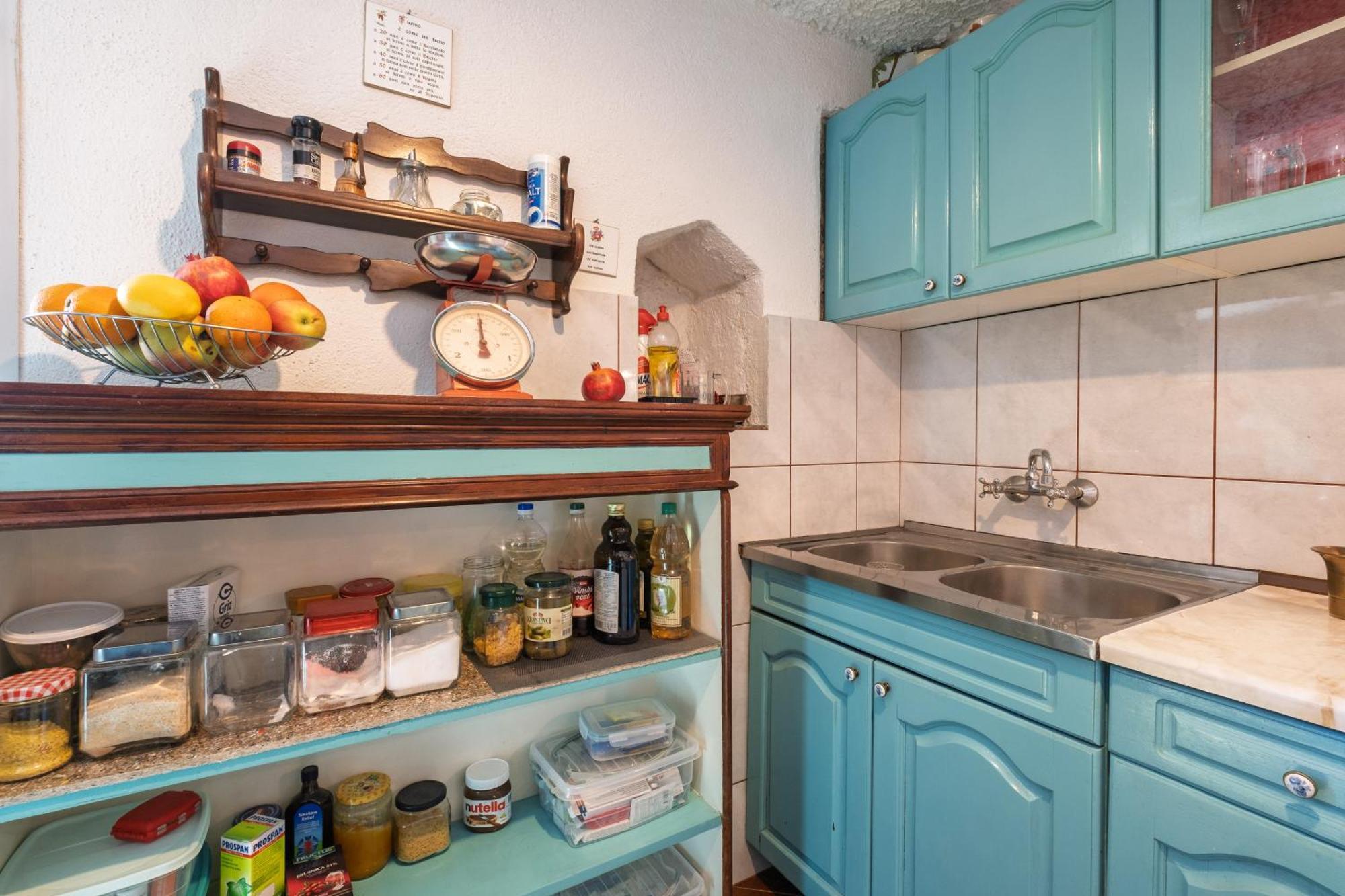 Bluemarine Rooms & Apartments 페라스트 외부 사진