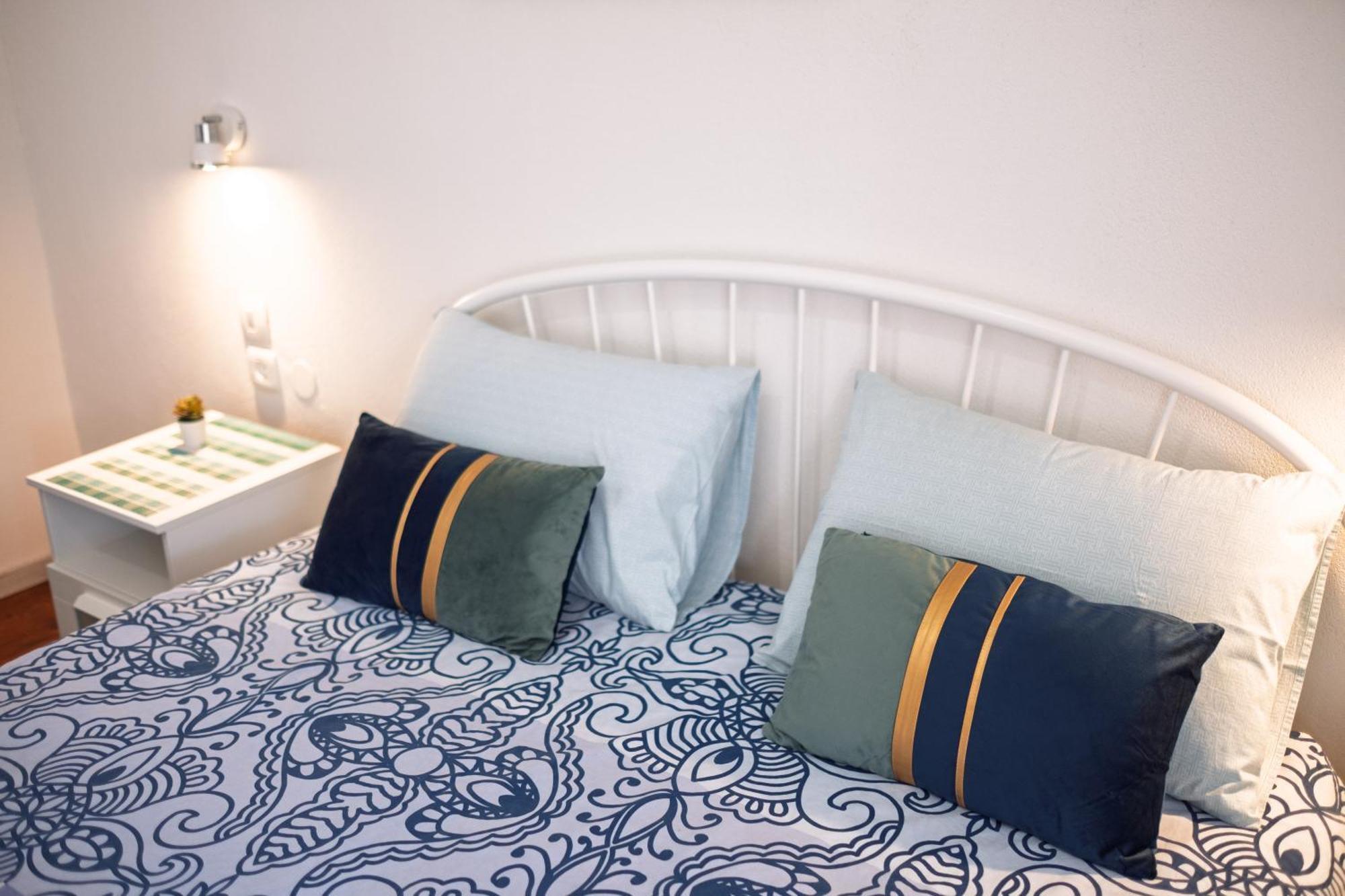 Bluemarine Rooms & Apartments 페라스트 외부 사진